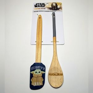 Disney Star Wars Baby Yoda Mandalorian Spatula And Spoon Set (Cutest Bounty)